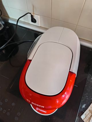 Cafetera Bosch Tassimo Roja