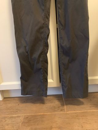 Pantalones The North Face grises