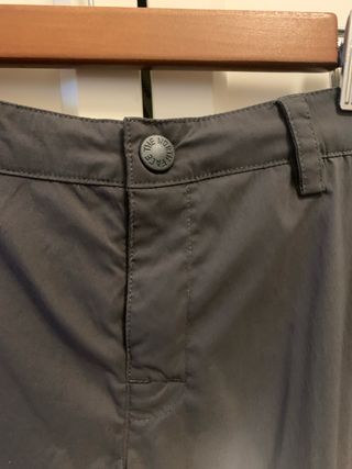 Pantalones The North Face grises