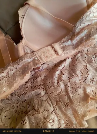 Conjunto lencería encaje beige Talla L