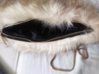 Bolso de pelo crema sin estrenar