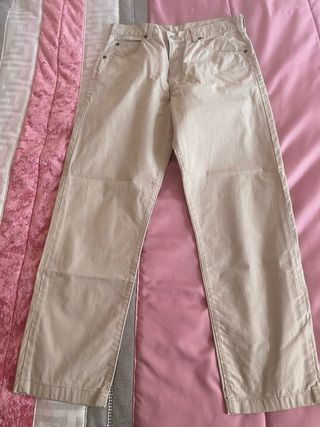 Pantalones Levi's W31 y ES 41,5
 unidad 18€