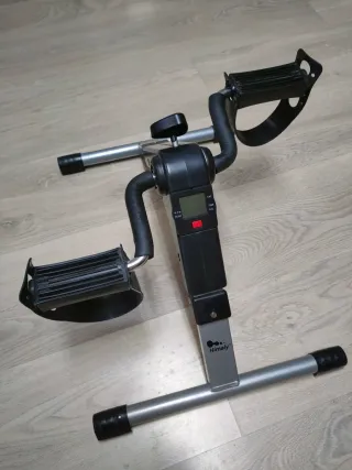 Bicicleta estática HIMALY compacta