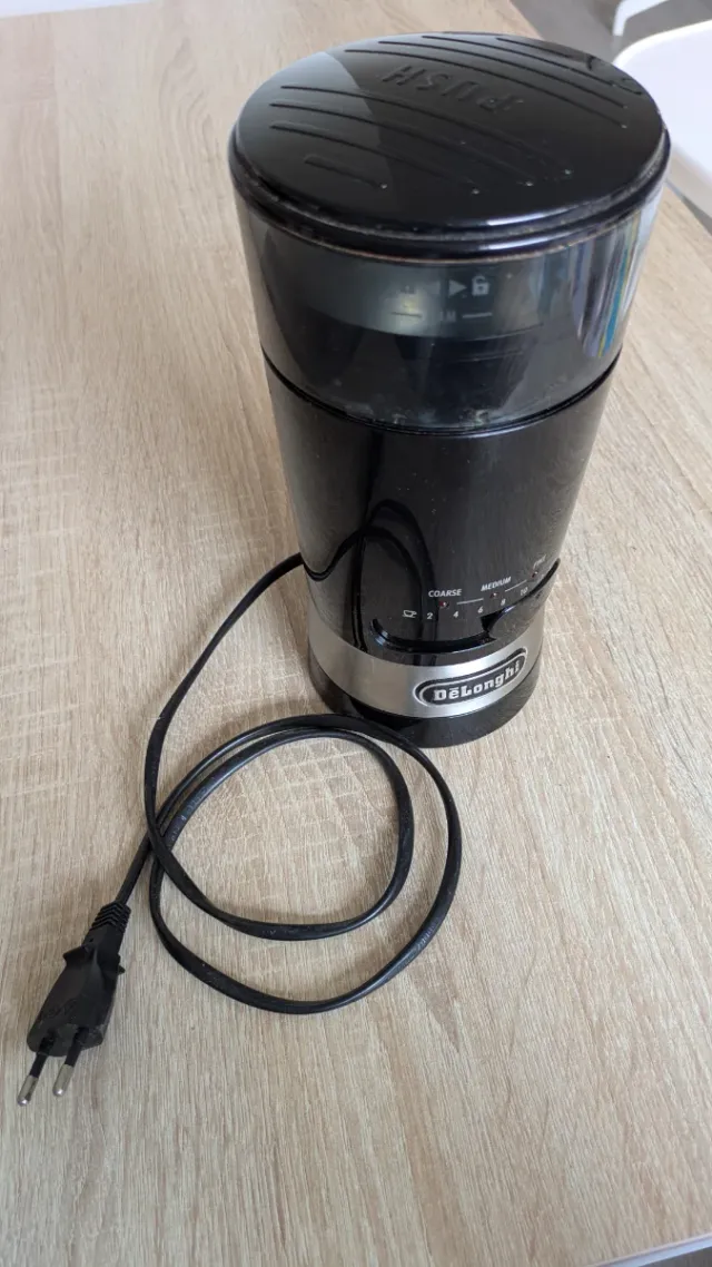 Triturador de cafe De'Longhi KG210