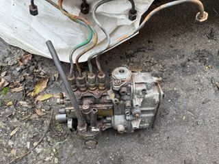 Bomba Inyectora Diésel Mercedes MB 120