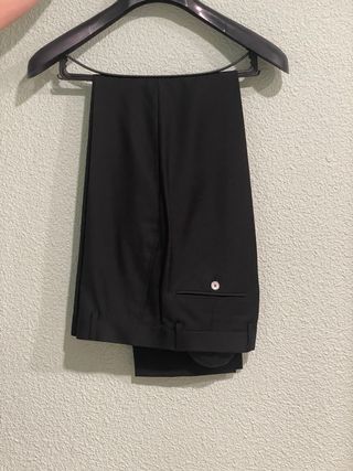 Traje de hombre negro