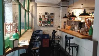 Traspaso Restaurante C3 con terraza en Galvany.