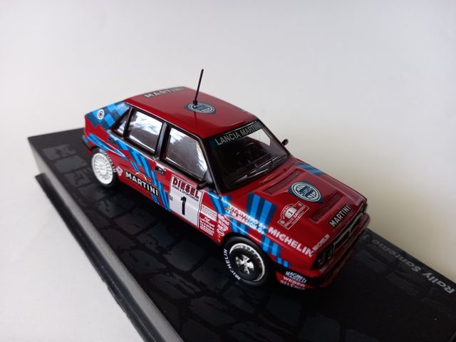 Lancia Delta Integrale 16V M. Biasion 1/43