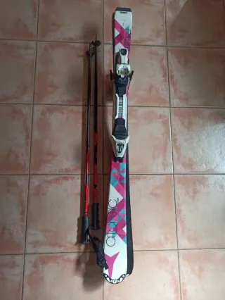 Esquís niños ATOMIC 120cm + fijaciones + palos