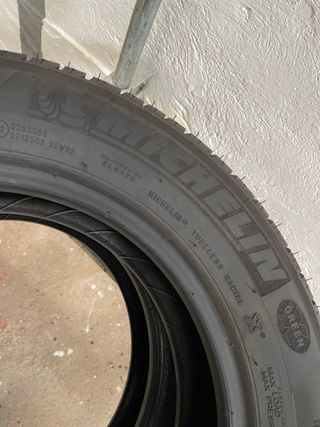 2x 165/70 R14 81T Michelin Energy Saver +