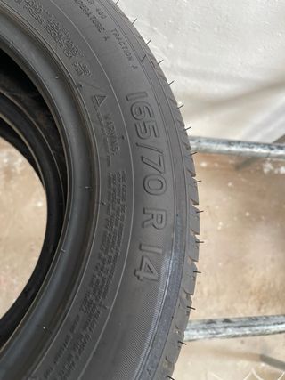2x 165/70 R14 81T Michelin Energy Saver +