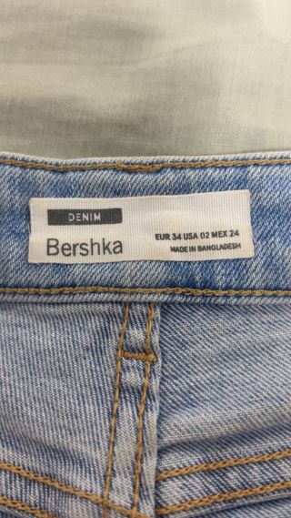 Vaqueros cortos Bershka azules