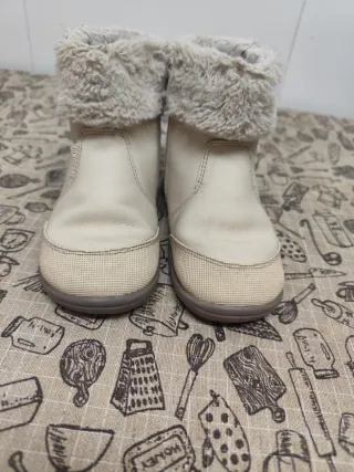 Botas beige Titanitos Talla 28