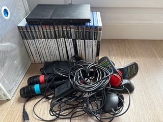 PlayStation 2 Slim Negra + 19 Juegos