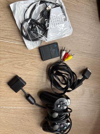 PlayStation 2 Slim Negra + 19 Juegos