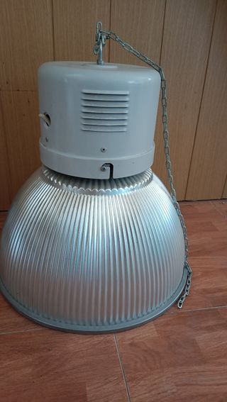 Focos de Luz Industrial Colgante