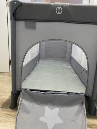 Cuna de viaje con colchón