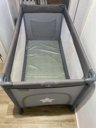 Cuna de viaje con colchón