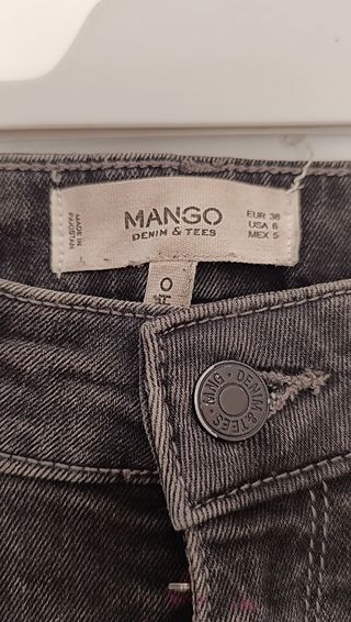 Vaqueros rotos negros Mango Talla XS