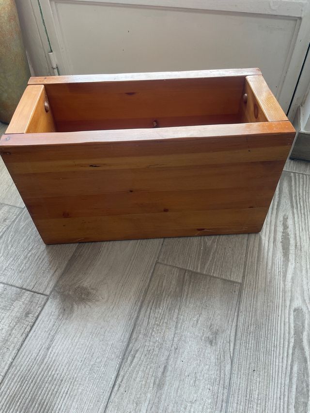 Cajón de madera grande