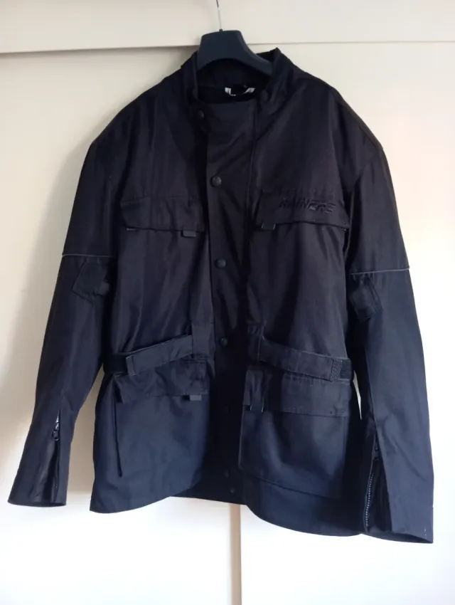 Chaqueta de moto negra