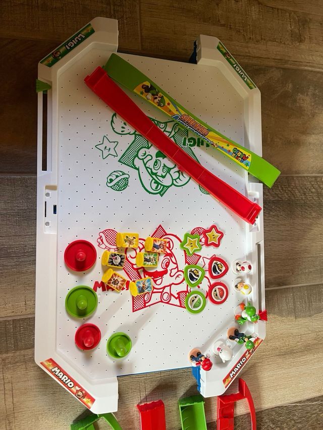Super Mario Air Hockey