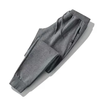 Pantalón chándal gris hombre