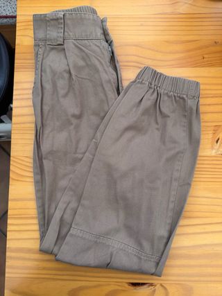 Pantalones cargo marrones