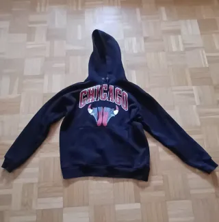 Sudadera Chicago Bulls Negra.