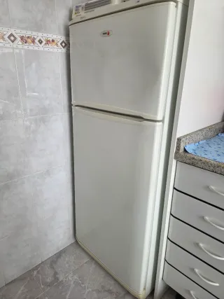 Nevera 2 puertas blanca
