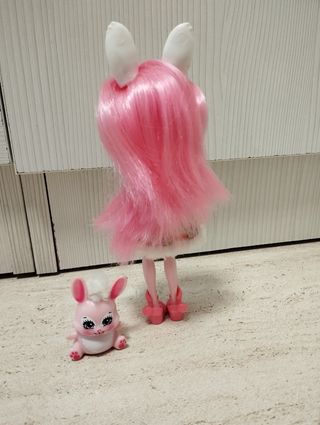 Muñeca Enchantimals con Mascota Conejo