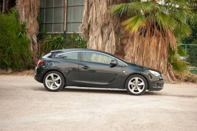 Opel Astra 2015