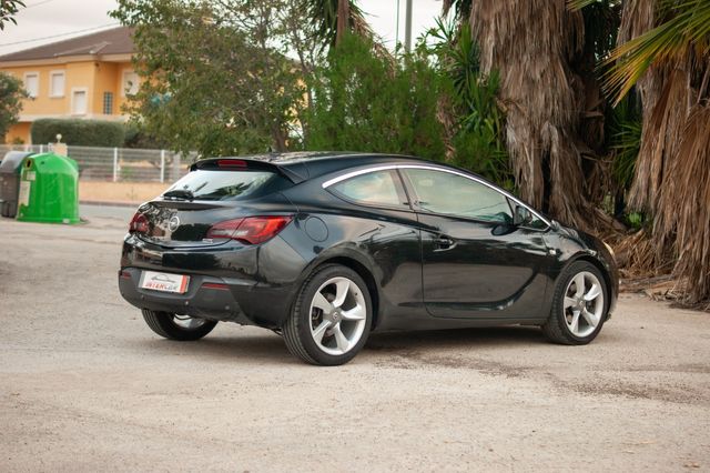 Opel Astra 2015