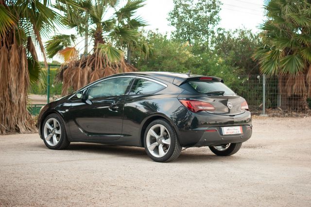 Opel Astra 2015