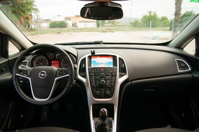 Opel Astra 2015