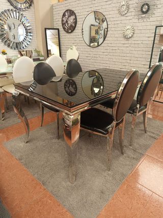 Mesa Comedor Cristal Negra y 4 Sillas Cuero