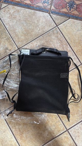 Mochila Nike Negra con Etiquetas
