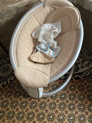 Mecedora Hot Mom para bebé