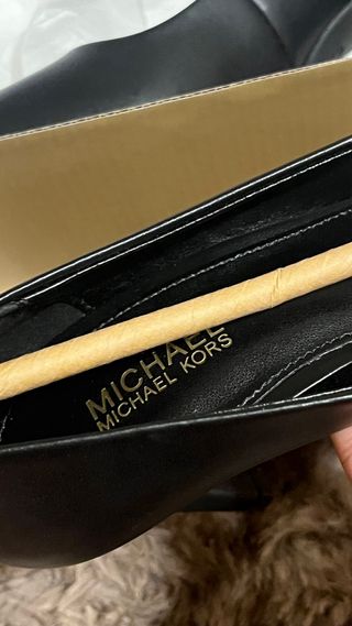 Tacones NUEVOS Michael Kors negros - talla 35