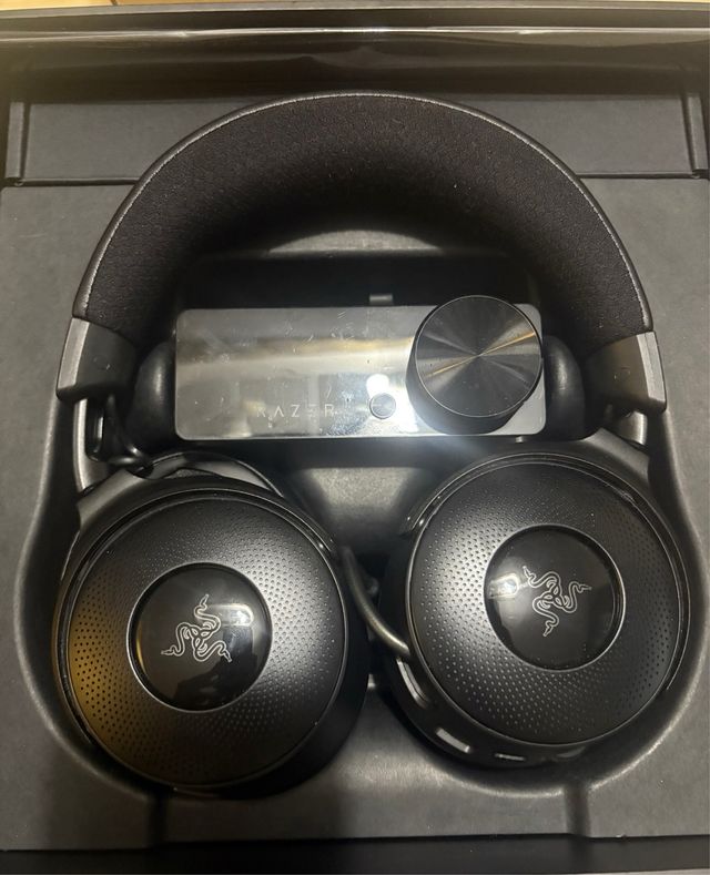 Razer Kraken V4 Pro - Auriculares Inalámbricos