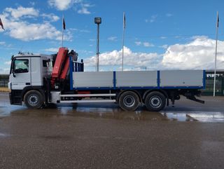 Mercedes-Benz ACTROS 25B 32 - PORTAMAQUINAS