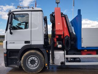 Mercedes-Benz ACTROS 25B 32 - PORTAMAQUINAS