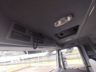 Mercedes-Benz ACTROS 25B 32 - PORTAMAQUINAS