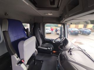 Mercedes-Benz ACTROS 25B 32 - PORTAMAQUINAS