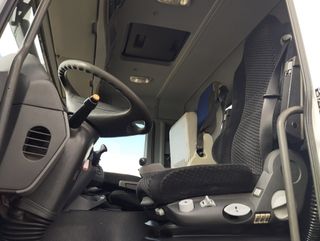 Mercedes-Benz ACTROS 25B 32 - PORTAMAQUINAS