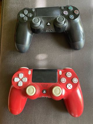 PS4 Edición Limitada Spiderman 1TB Roja + 2 mandos