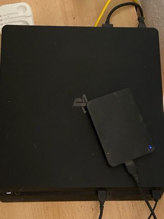 Consola PS4 Negra + Mando + Disco Duro