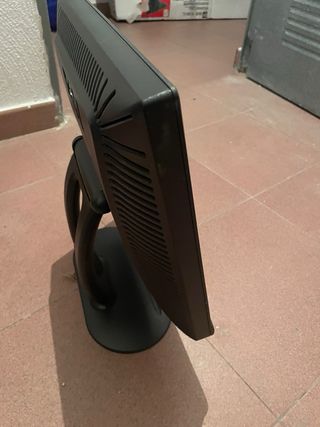 Monitor Samsung Plata y Negro SOLO QUEDAN 2