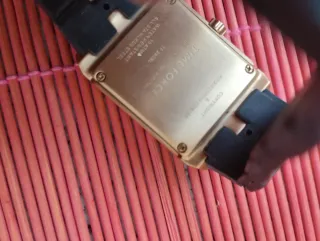 Reloj Time Force Negro y Dorado