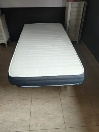 Somier y colchón 90cm nuevos